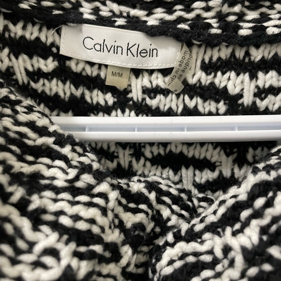 Calvin Klein Sweater. M Preloved - Picture 4 of 11